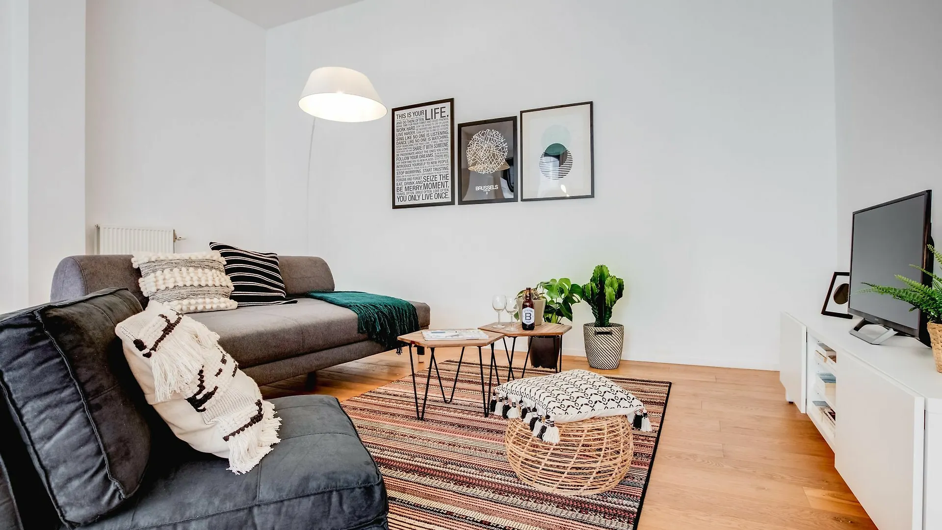 Sweet Inn Apartments - Livourne II Brussels 3*,  Belgium